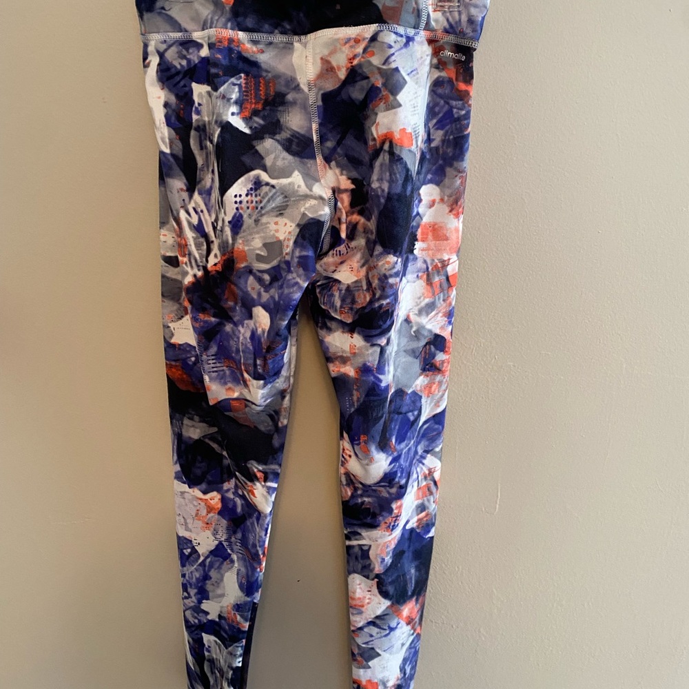 Women’s Leggings - Picture 2 of 6